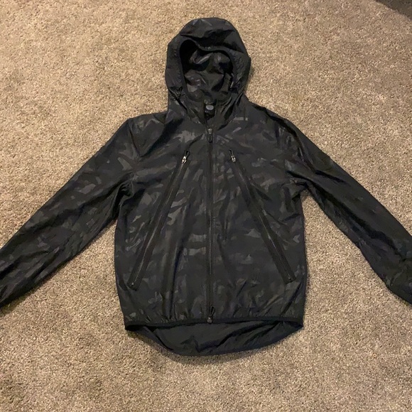 Cahill + windbreaker - Picture 1 of 8